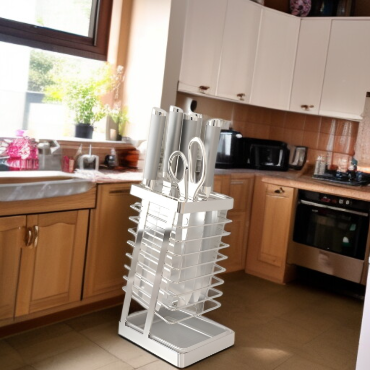 キッチンカウンター上に設置されたナイフラック