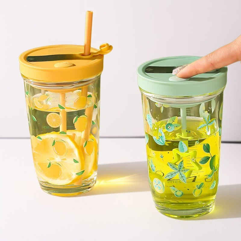 Vaso de pajita de oficina