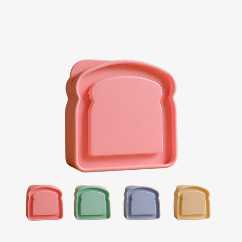 Portable toast shaped lunch box for kids