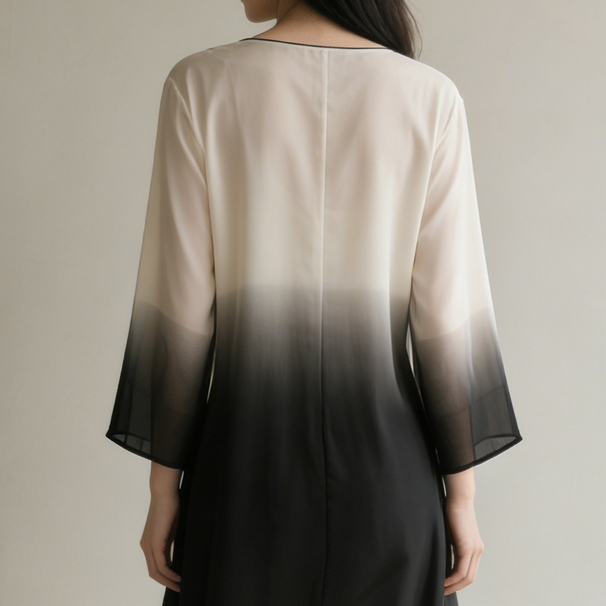 ชุดนอนผู้หญิงผ้าไหมสุดหรู