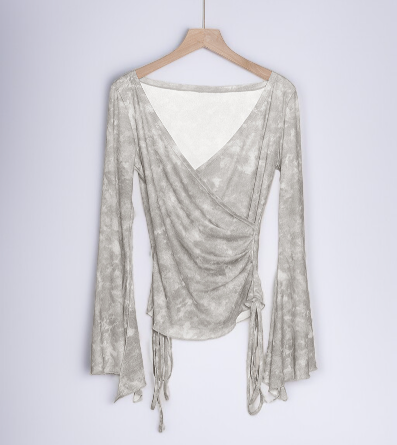 ガーリースタイルに合うリボンデザイン長袖トップス