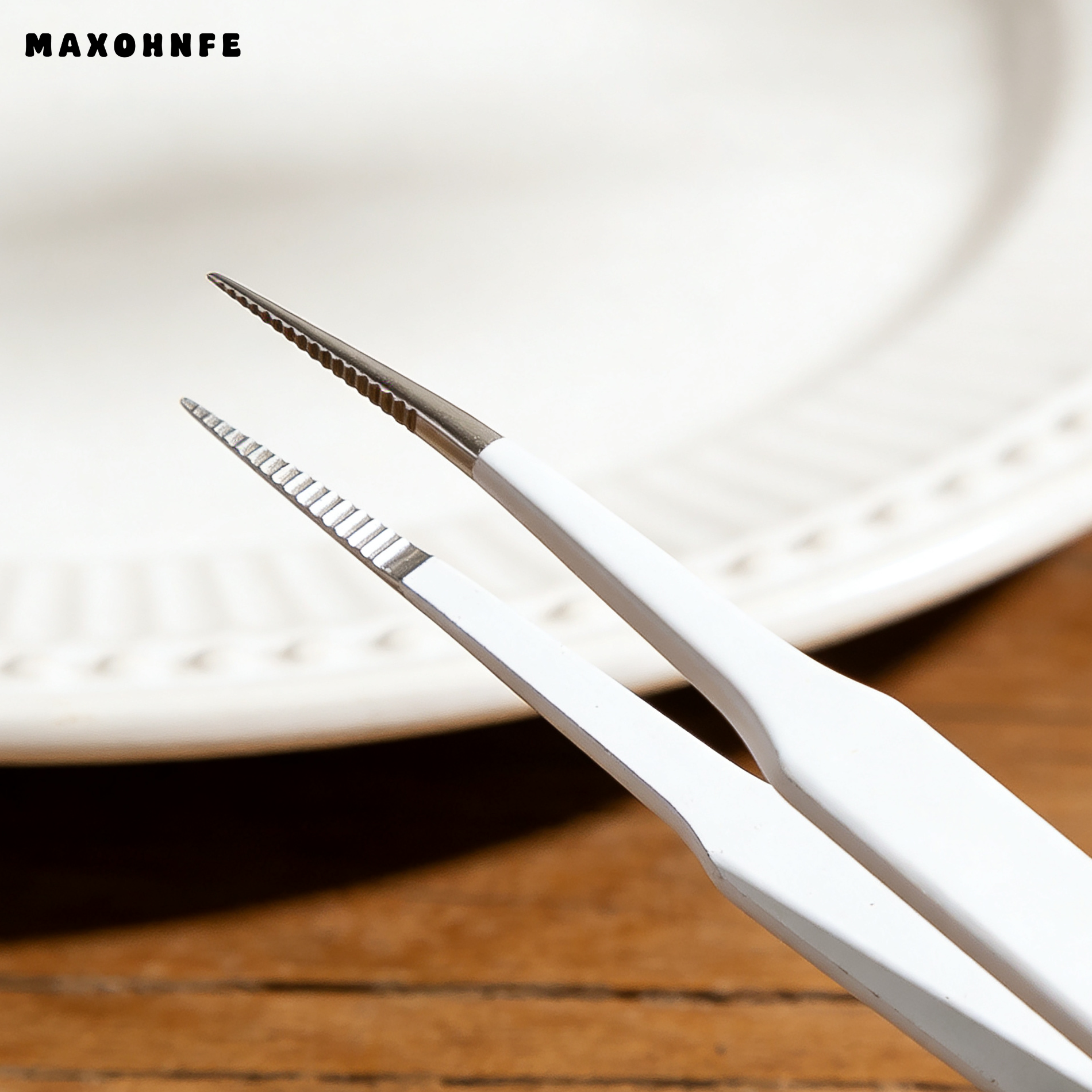 精密眉毛用ピンセット（10本入り）