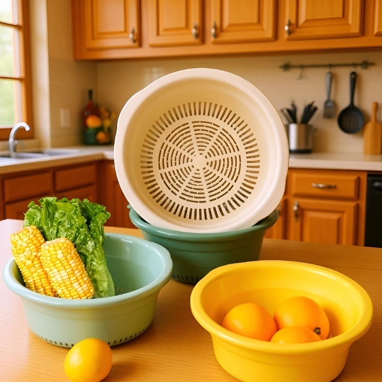 Durable transparent kitchen basket for rinsing