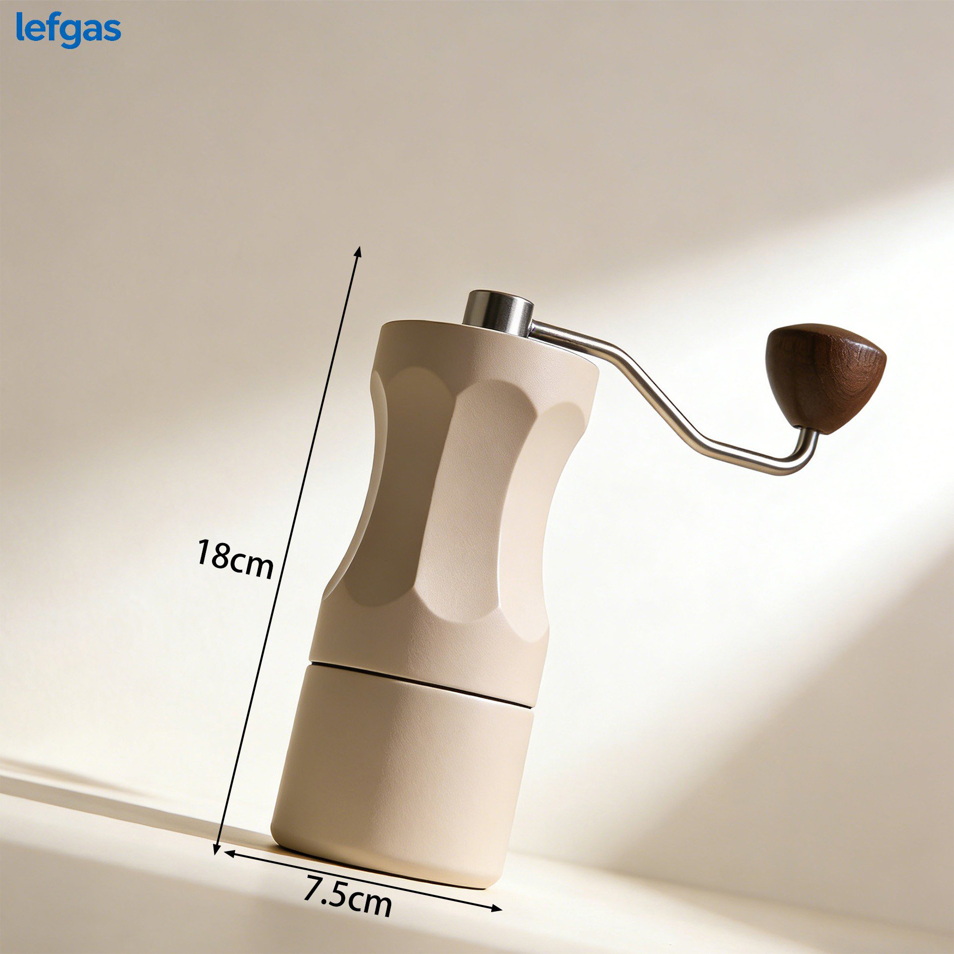 自宅キッチンに設置されたコーヒーマシン