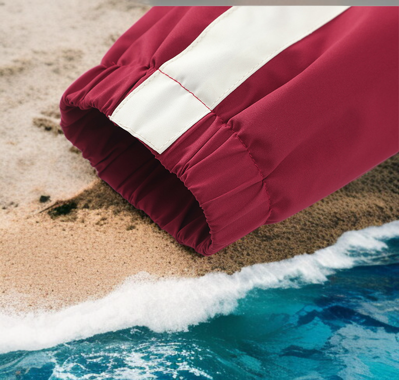 실용적인 포켓 디자인이 적용된 재킷