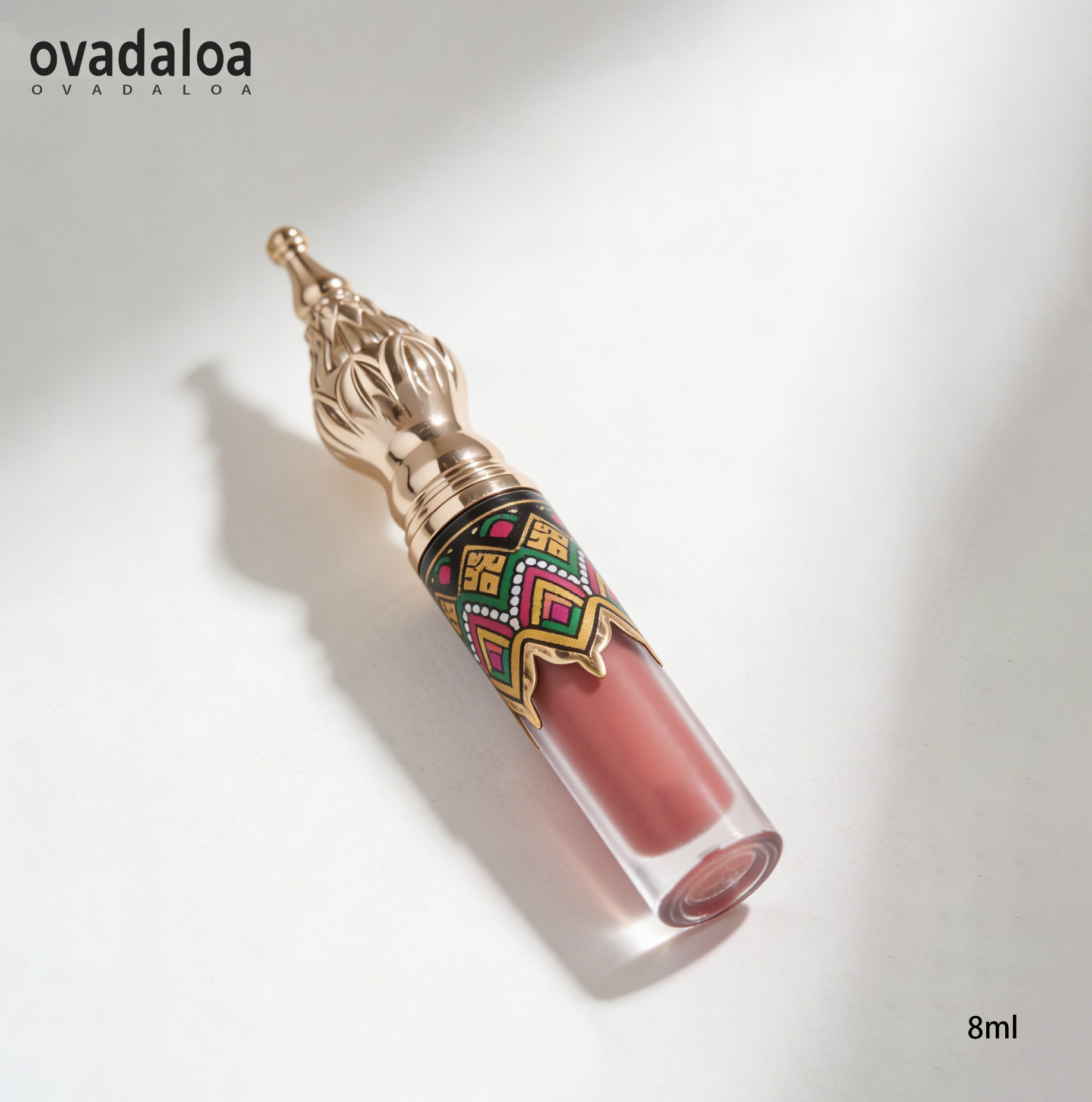 水潤亮彩唇釉質地細節