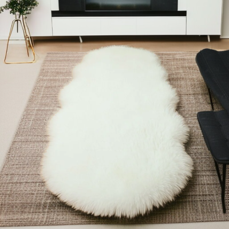 スタイリッシュな滑り止め付きふかふかラグ