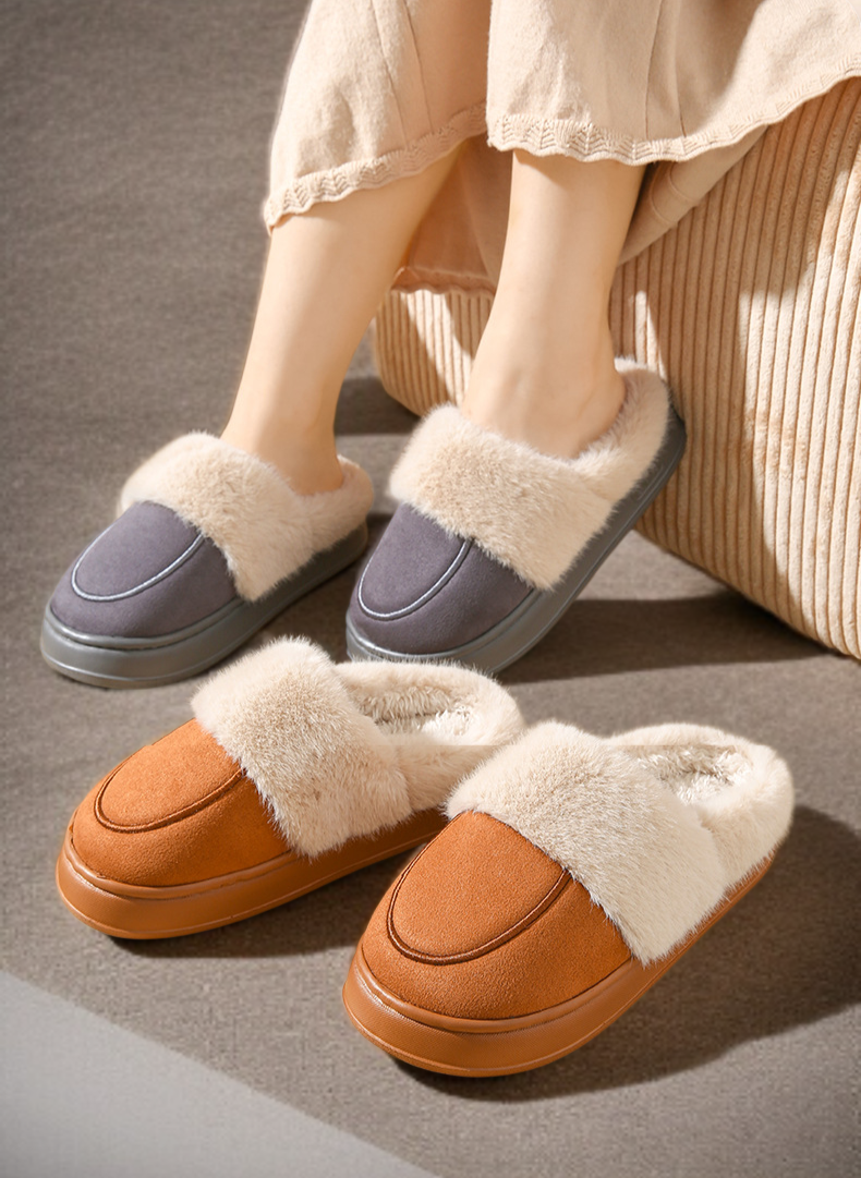 厚底で安定感のあるウールスリッパ