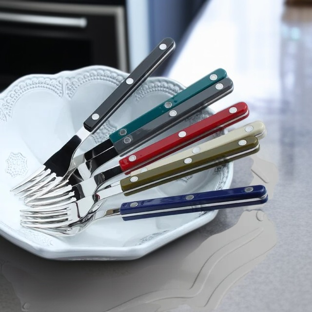  أدوات مائدة عصرية بمقبض أفوكادو أخضر - سكين وشوكة وشوكة ستيك