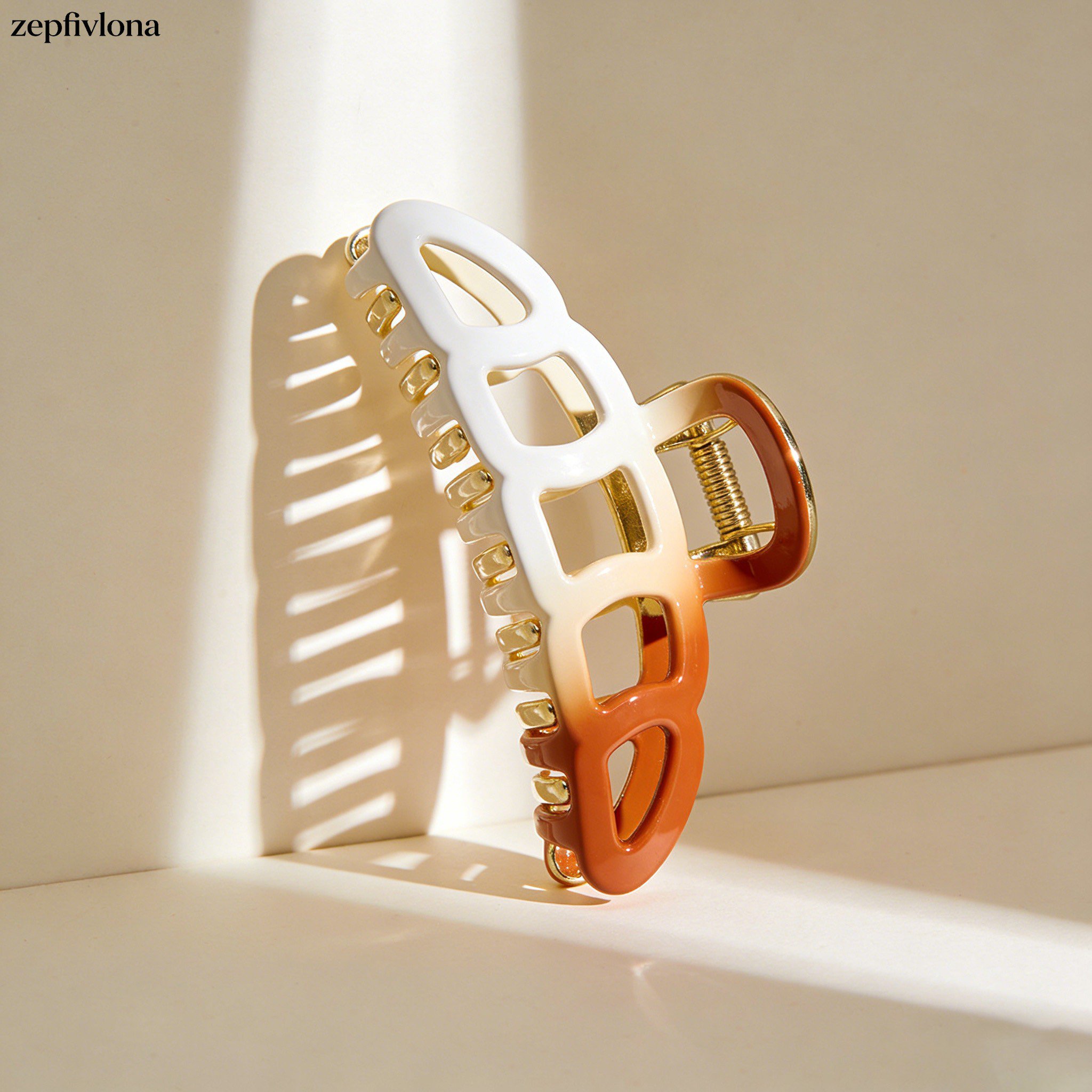 シンプルなヘアクリップ（6個入り）