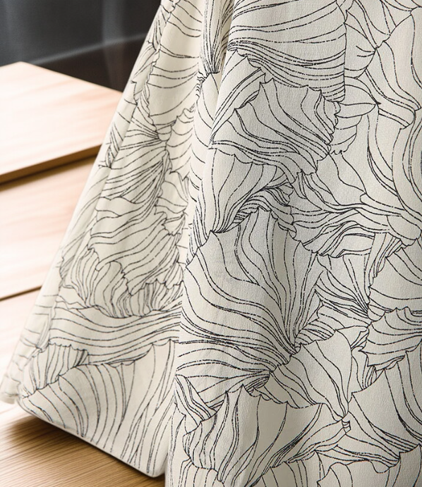 여름철 필수 아이템 라글런 슬리브