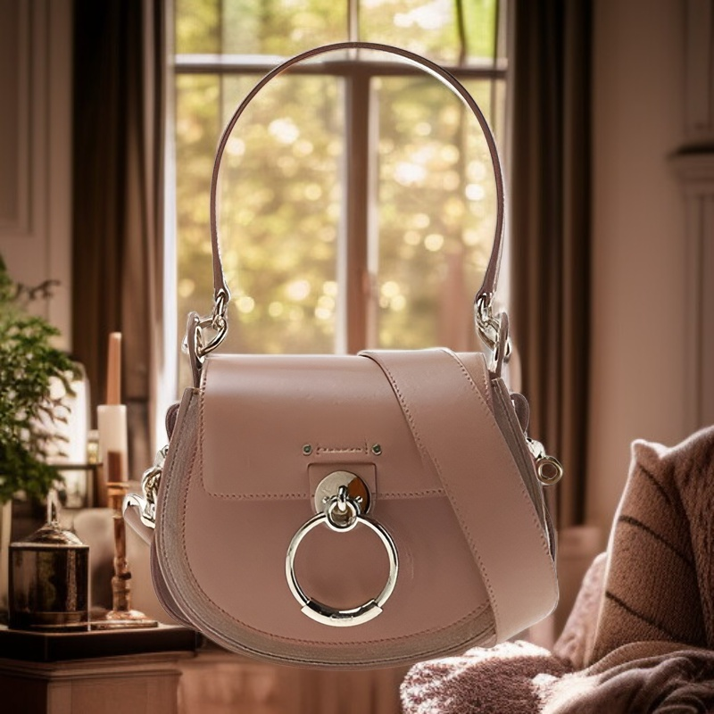 حقيبة يد عصرية بطراز رجعي