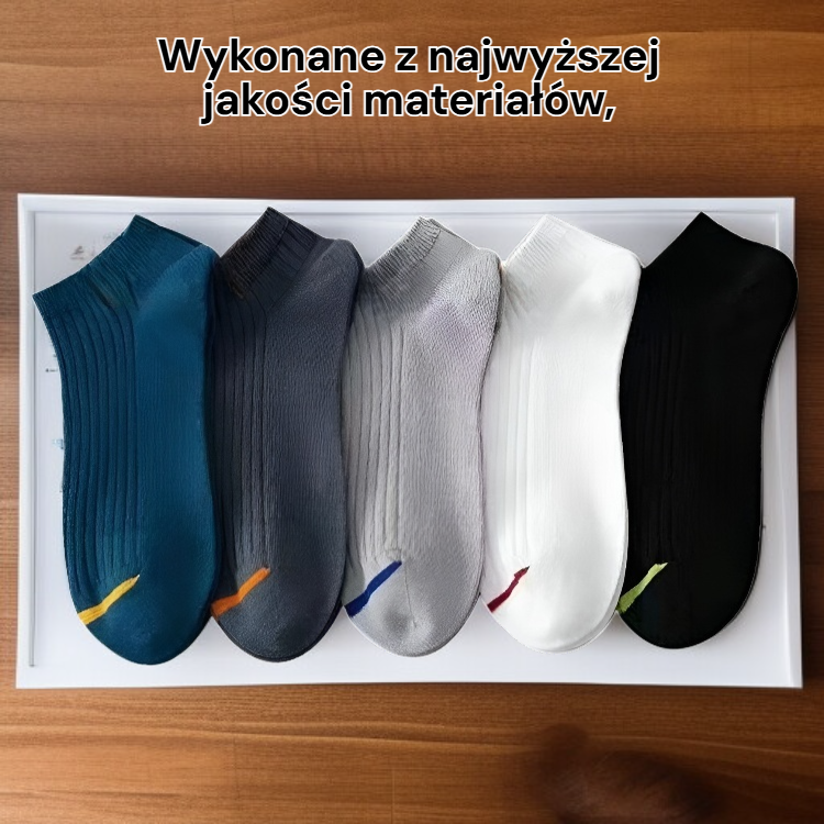 Uniwersalne modne skarpetki