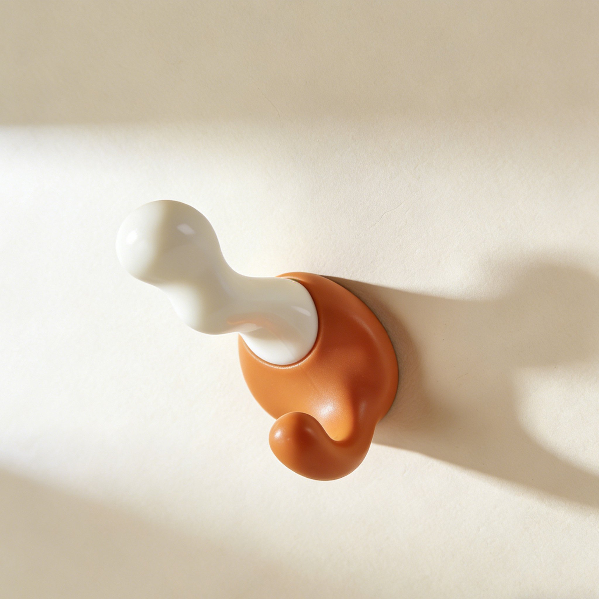 다양한 공간에 사용 가능한 후크