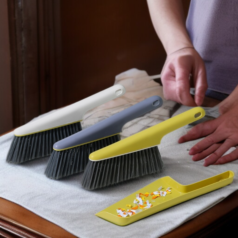 Perforated handle Dusting brush Bed Brush Set storage space multifunction Convenient use Dusting Bro