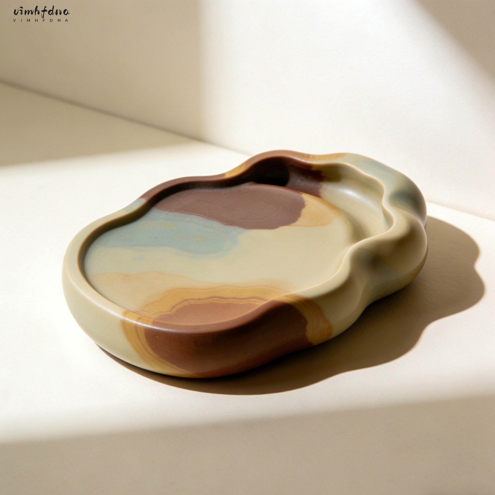 高品質な書道用硯のクローズアップ