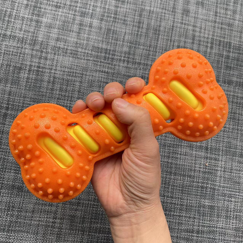 鳴るペット用骨型おもちゃ