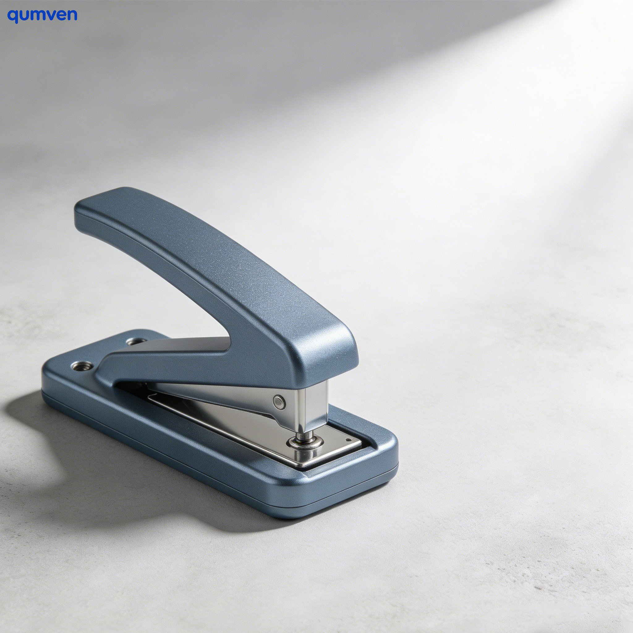 Pack of 5 multi-functional hole punches for office use