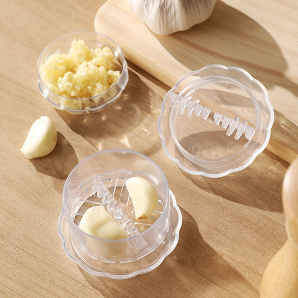 Manueller Knoblauchzerkleinerer mit Presswerkzeug und Schälhilfe – Spezial für die Küche