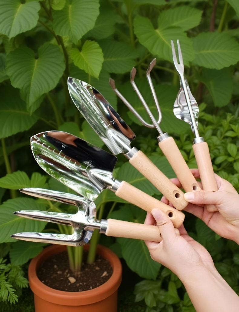 Eines de jardí ergonòmiques per plantar flors