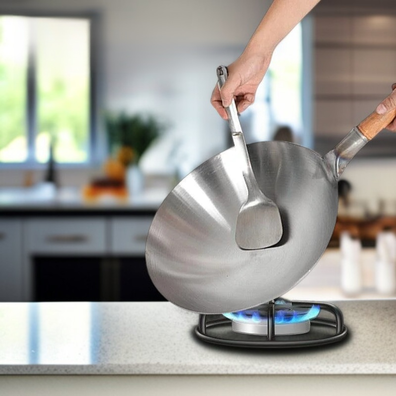 وعاء طهي حديدي تقليدي مصنوع يدويًا بدون طلاء، غير لاصق وخفيف الوزن، مناسب لموقد الغاز 