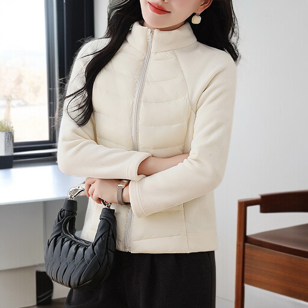 여성 아웃도어 패딩 화이트 슬림 트레이닝 아우터 하이넥 구속 없는 패딩