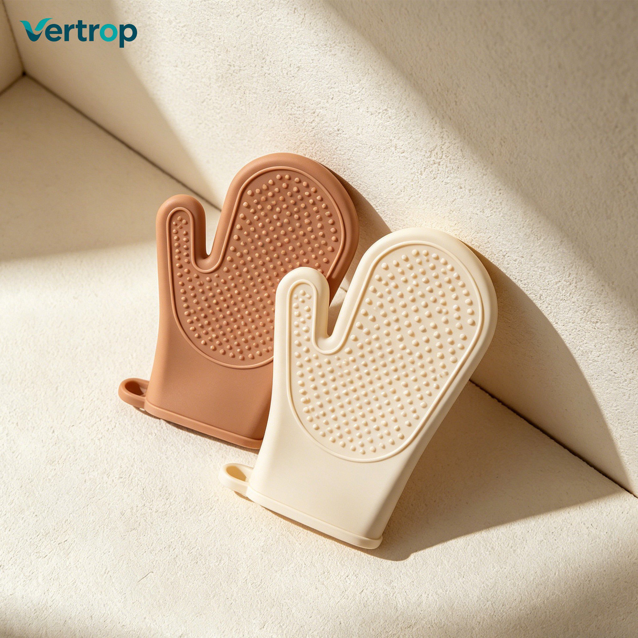 Non-slip silicone gloves for grilling and baking