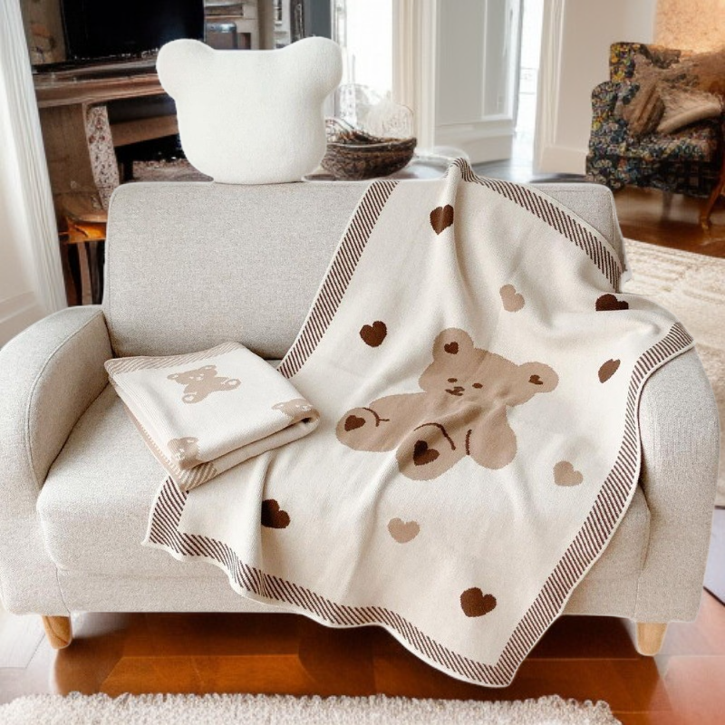 新生兒蓋毯居家使用示意圖