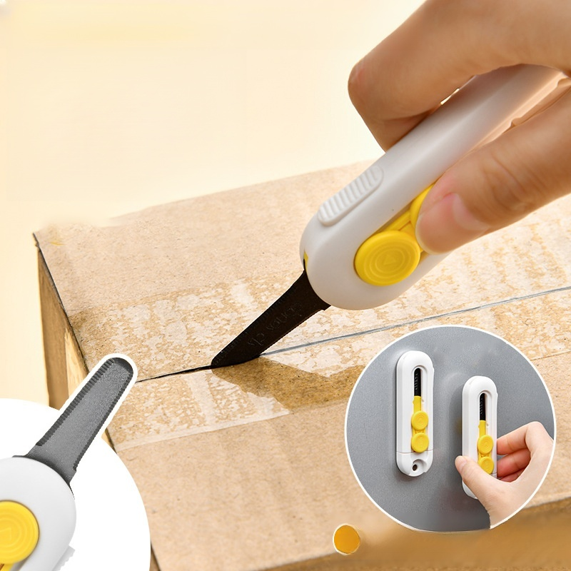 Non-stick knife for unpacking