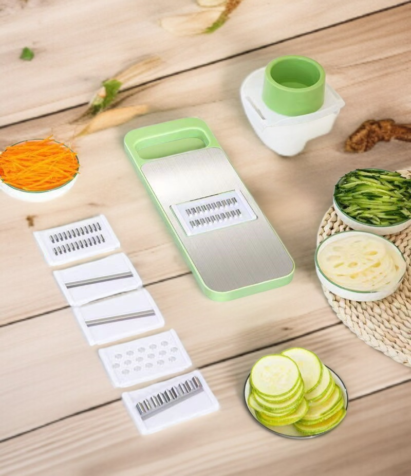 多機能キッチンカッターの刃部分のアップ写真