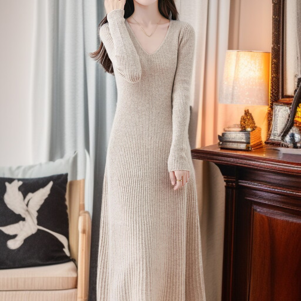 【Brelia-jp】2025年秋冬 Vネックニットワンピース レディース エレガントで着痩せ効果抜群 無地ロングワンピース コートとの重ね着にも