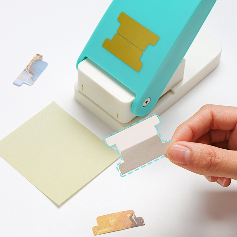 Appareil manuel multifonction pour étiquetage et perforation