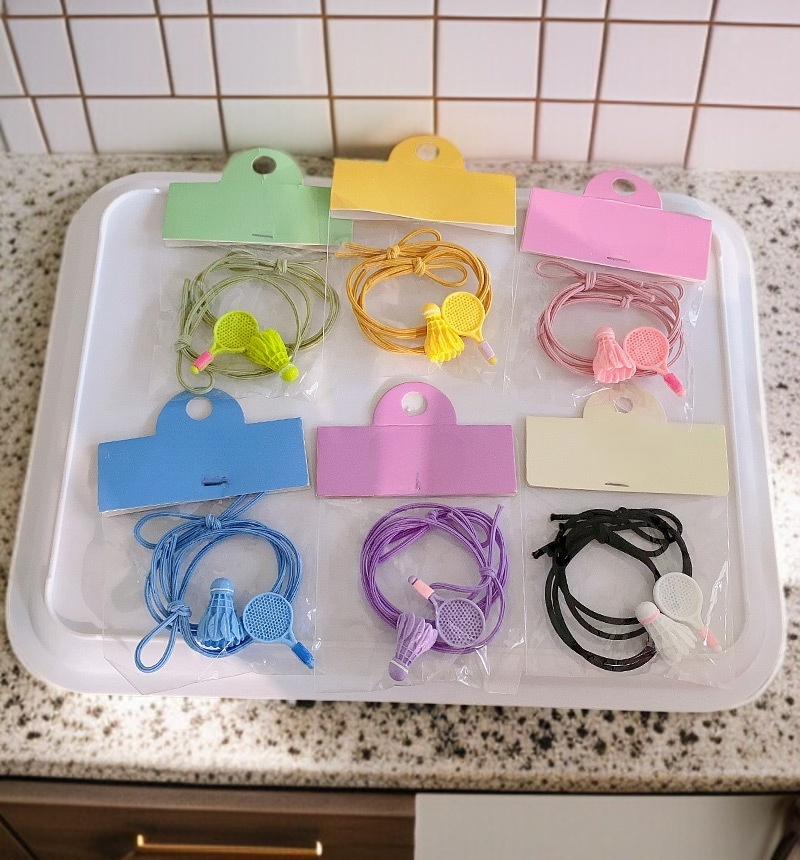 스타일리시한 배드민턴 라켓 머리끈