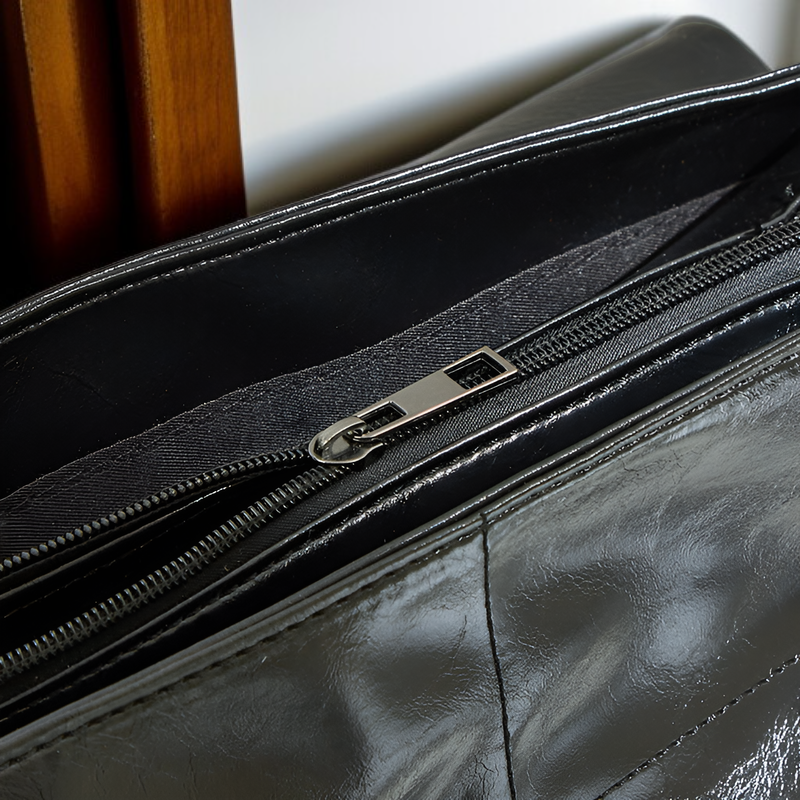  حقيبة كتف جلدية نسائية كروس أنيقة وعملية