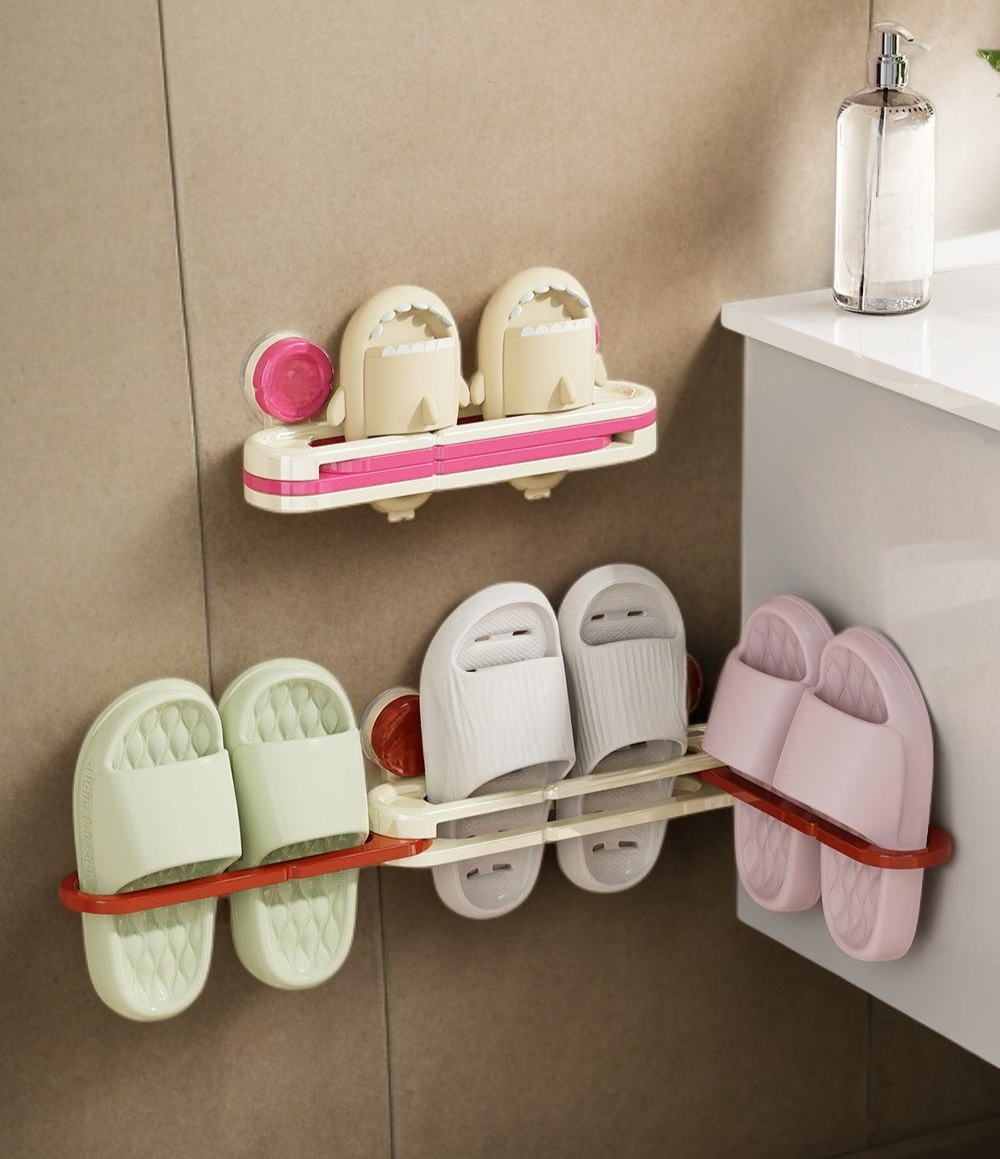 강력한 흡착력으로 벽에 고정된 선반 사진