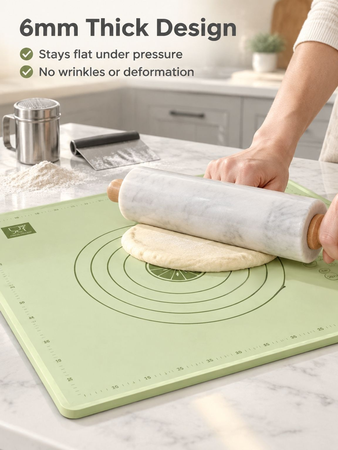 Silicone pastry mat with stable non-slip surface