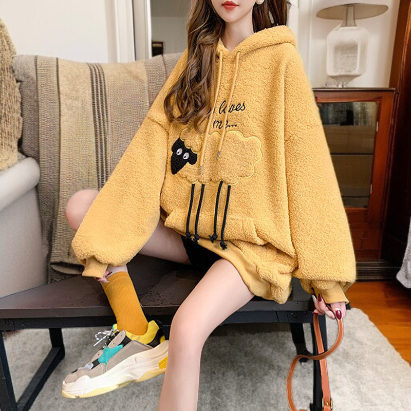 가을 겨울 신상 스웨이드 코트 여 융털 도톰 캐릭터 자수 후드 스웨이드 맨투맨