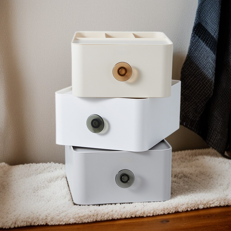 仕切り付きの大型収納容器