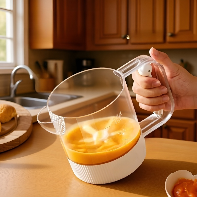 Semi-automatic press egg beater