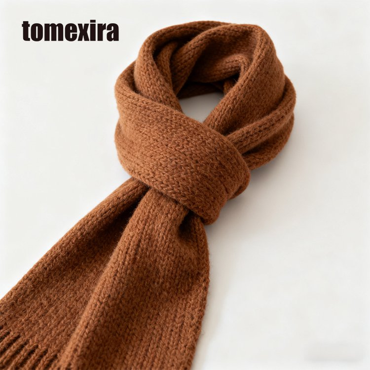 Stylový hnědý šátek pro ženy