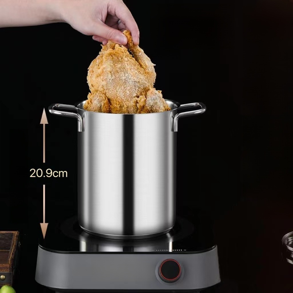 Stainless steel deep fryer with filter