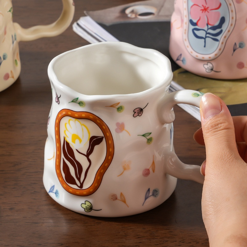ハンドメイドのドリームフラワー陶器マグ
