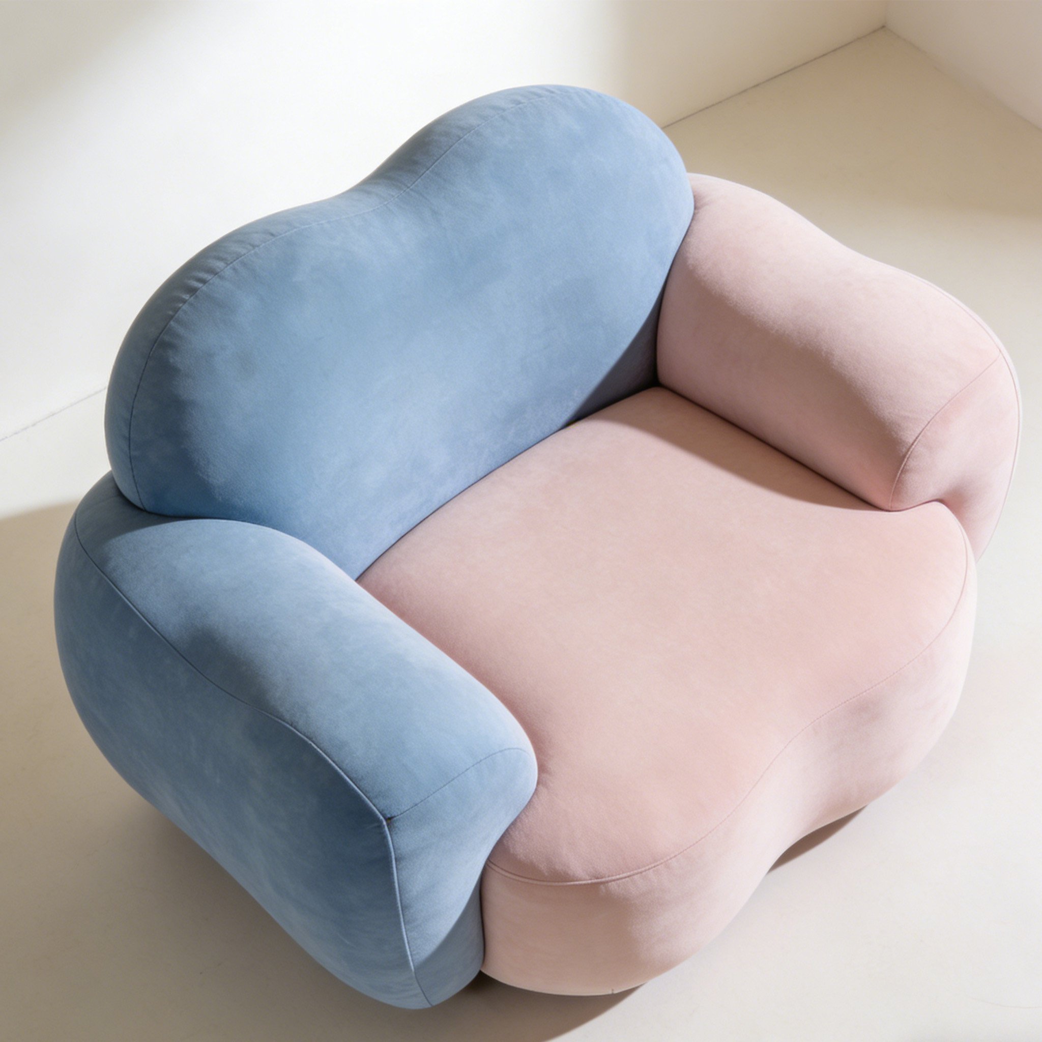 고급 소재로 제작된 1인 소파