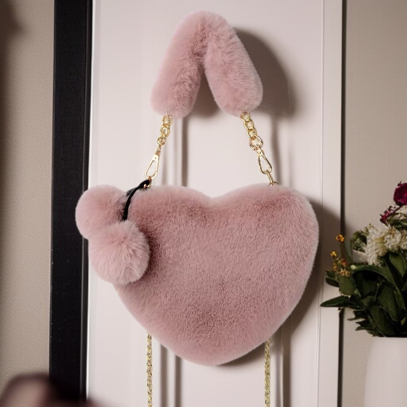 Damen Handtasche aus Plüsch mit Kette und Herzmotiv