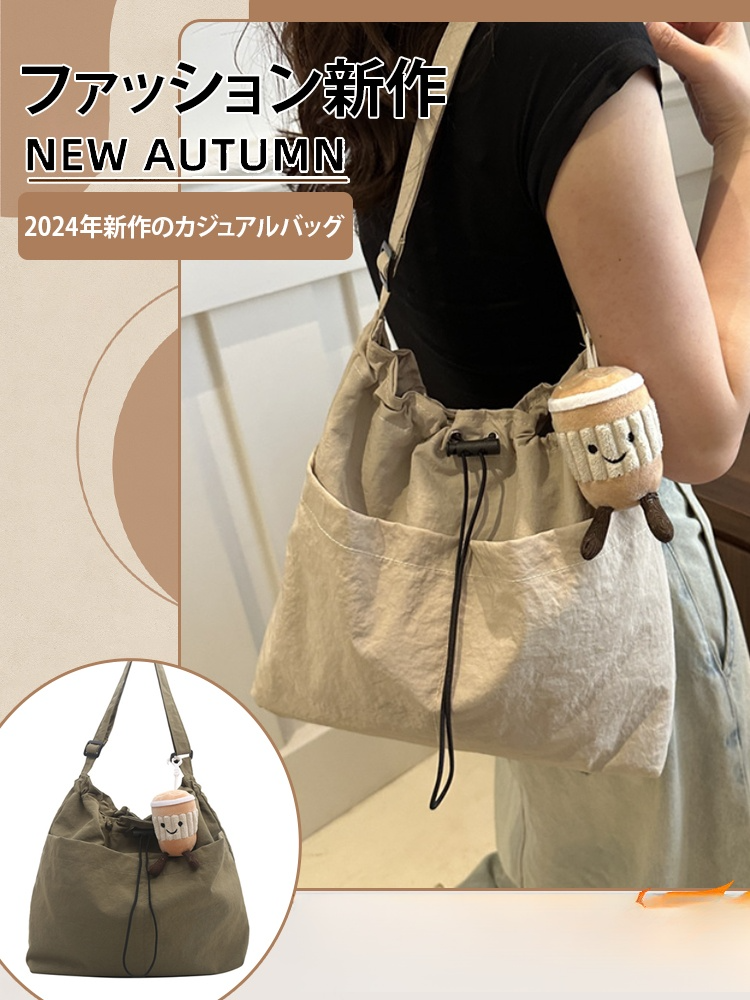 超軽量カジュアル大容量バッグ