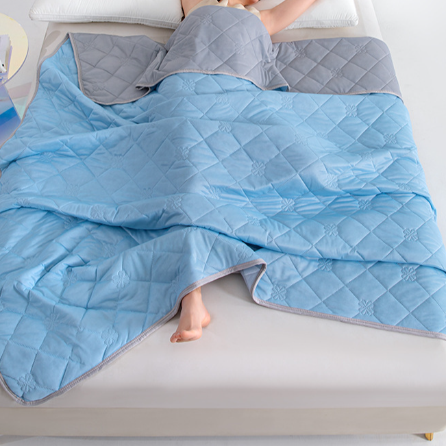 Mint Cool Silk Summer Quilt