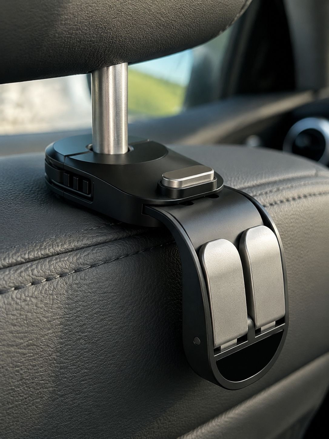 Auto-Innenraum ordentlich mit multifunktionalem Haken