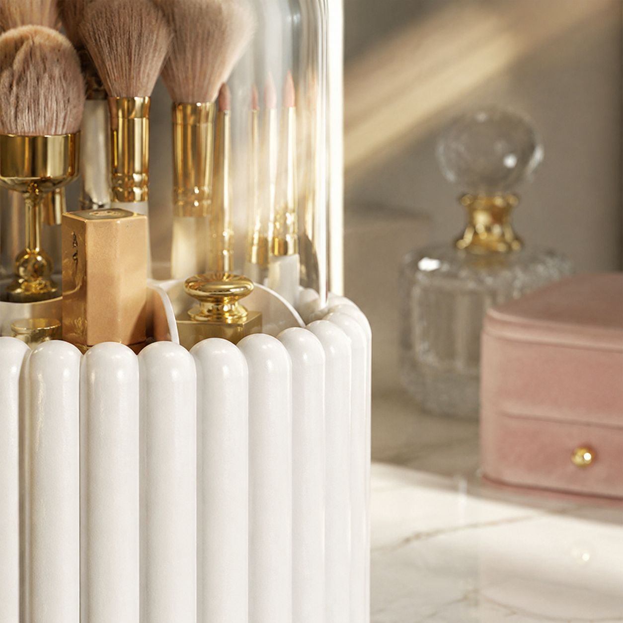 Makeup Brushes Organized in Dustproof Storage Holder