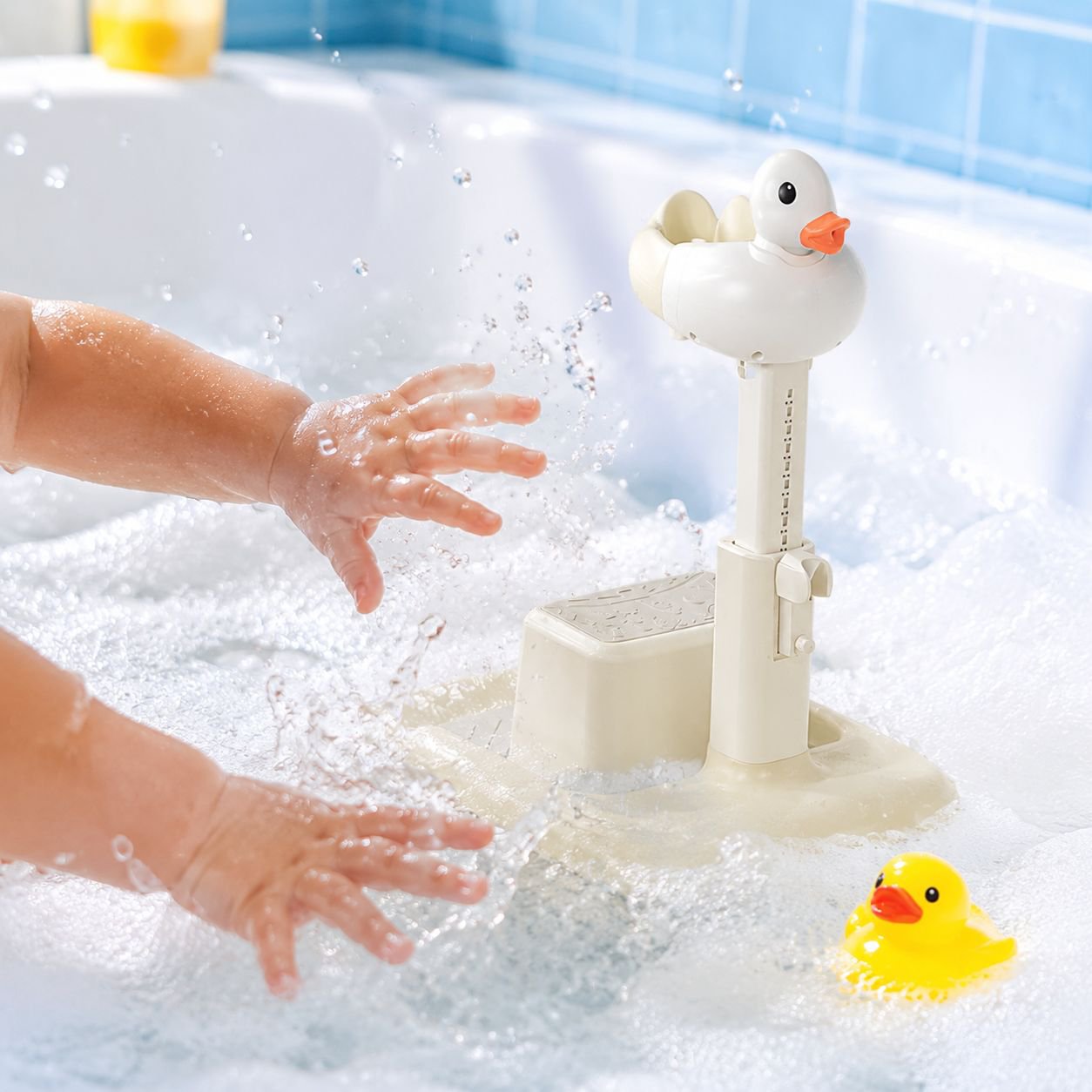 Secure baby bath support with non-slip base