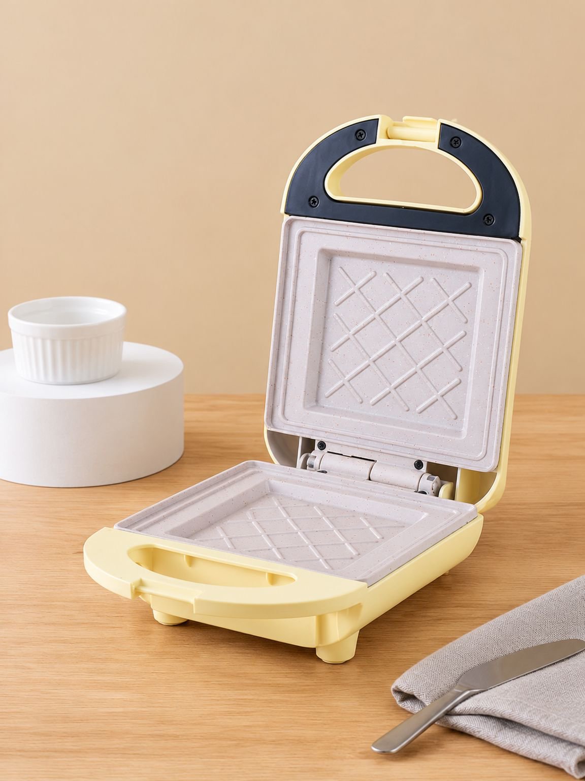 Multifunktionaler Sandwichmaker für Zuhause mit modernem Design